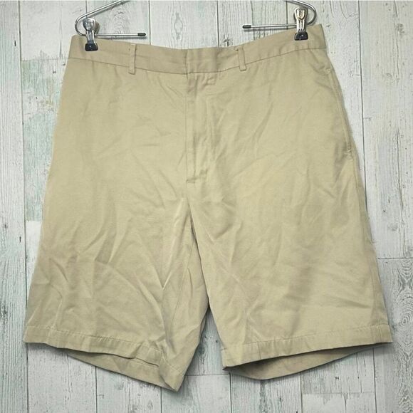 Greg Norman Men's Flat Front Khaki Beige Classic Golf Shorts Sz 34 - Picture 1 of 5